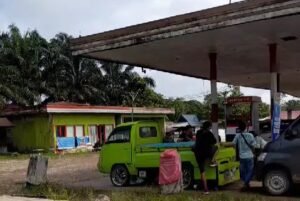 VideoCapture_20260701-155425-300x201 Jeratan Tamak Direktur SPBU Muara Nayan, Kongkalikong Suami Siri, dan Dugaan 'Uang Bungkam' Oknum APH!